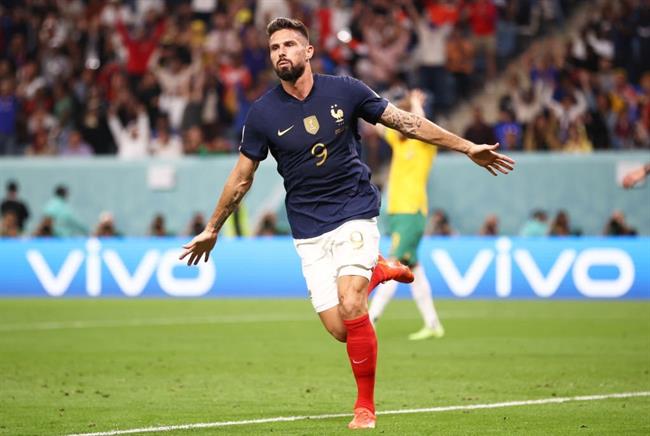 Đồng đội ấn tượng với Olivier Giroud sau màn trình diễn trước Australia